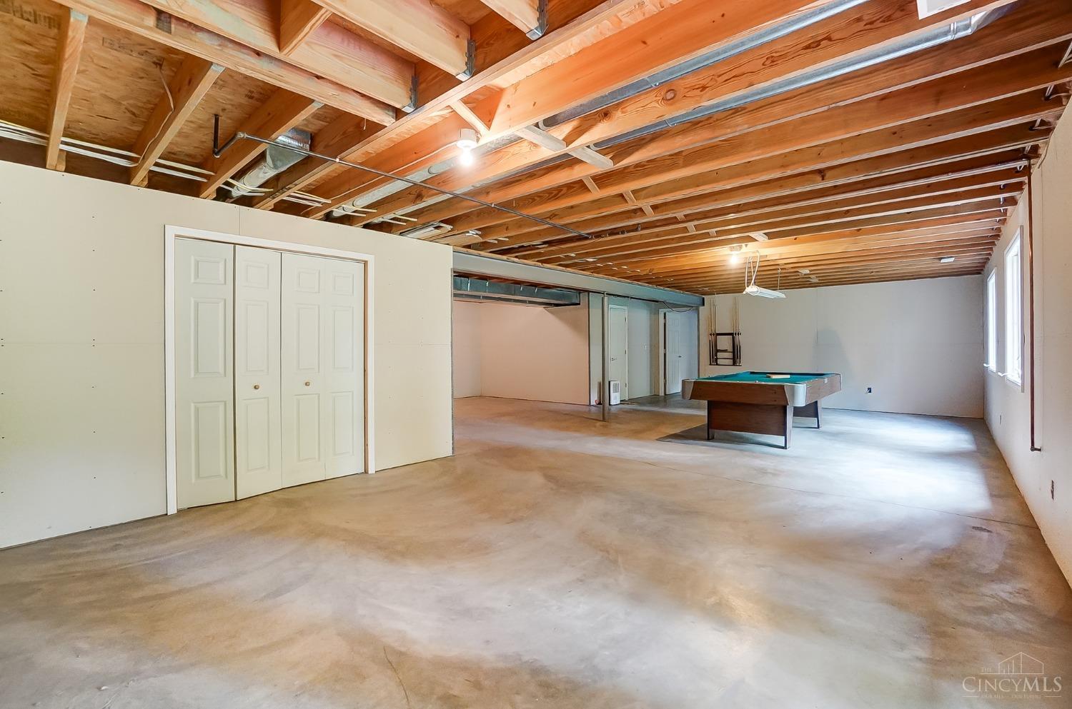 8082 Honeysuckle Lane