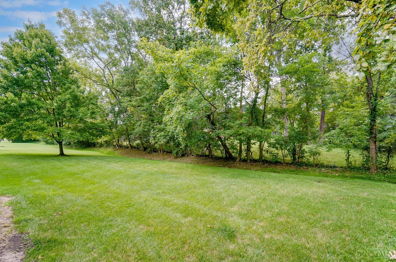 8082 Honeysuckle Lane