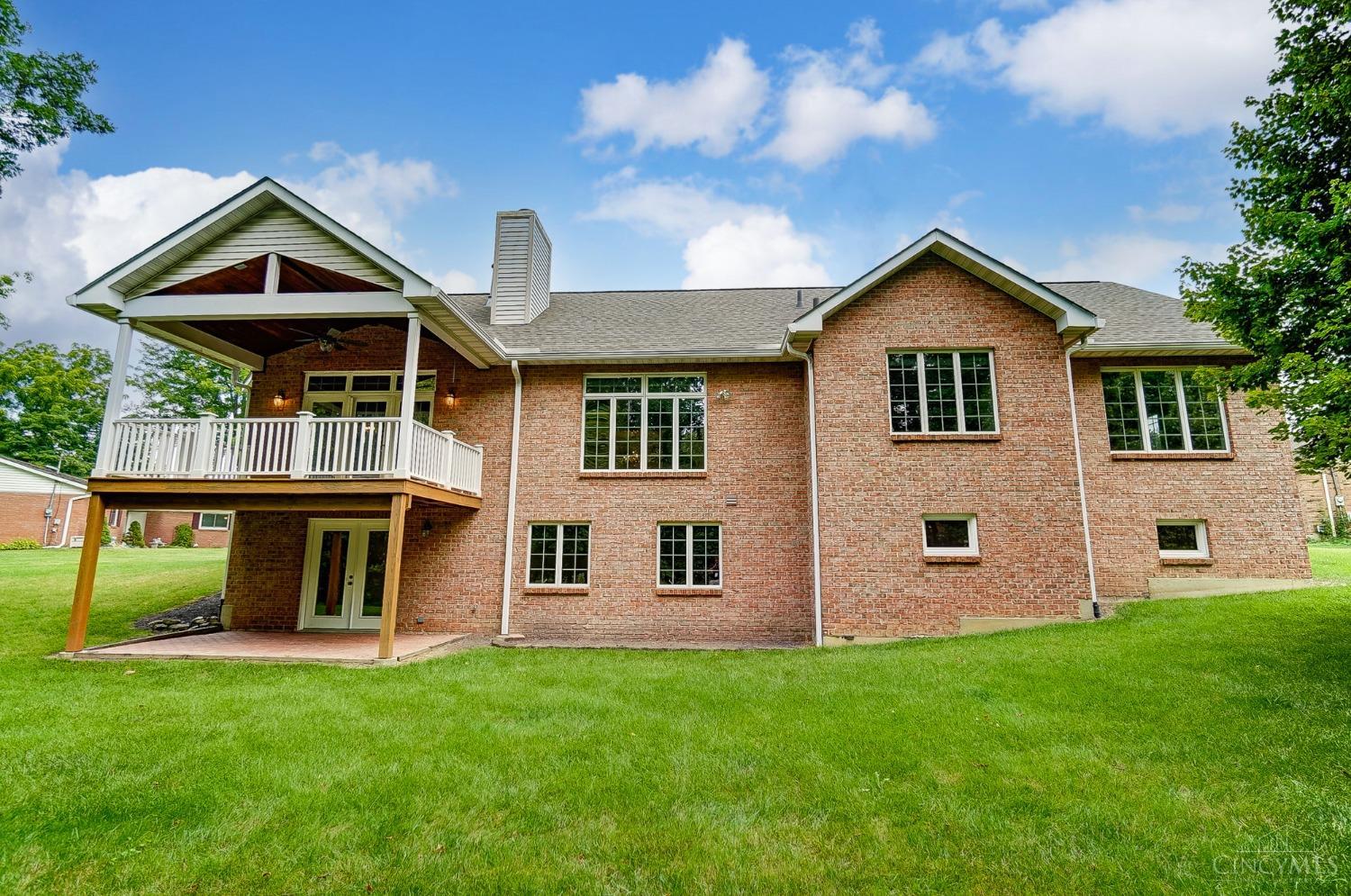 8082 Honeysuckle Lane