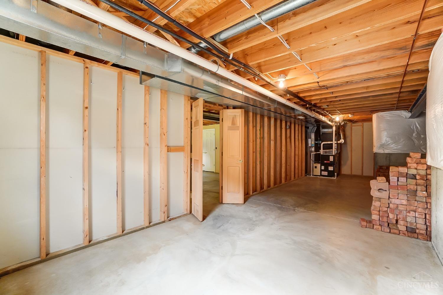 8082 Honeysuckle Lane