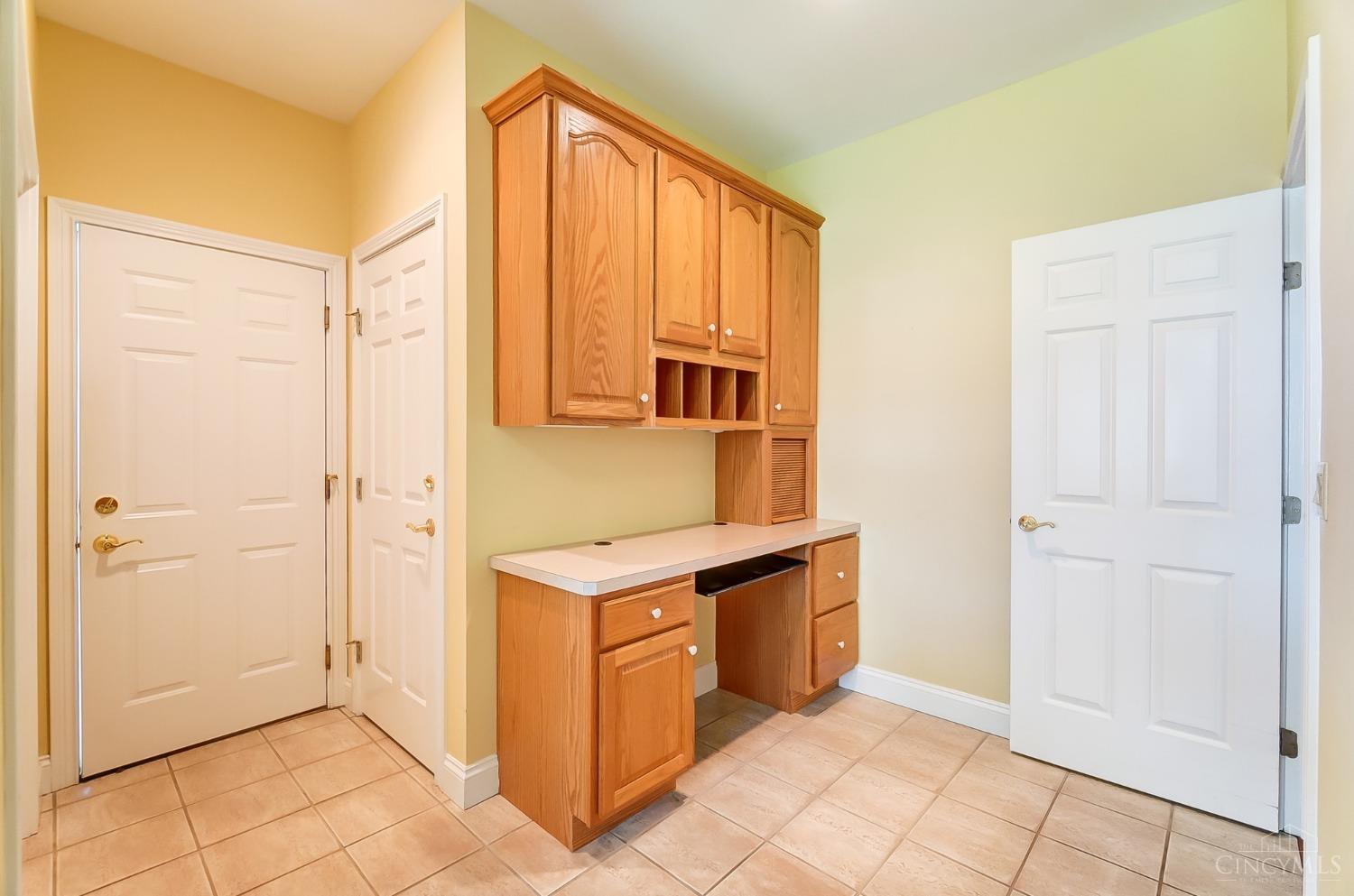 8082 Honeysuckle Lane