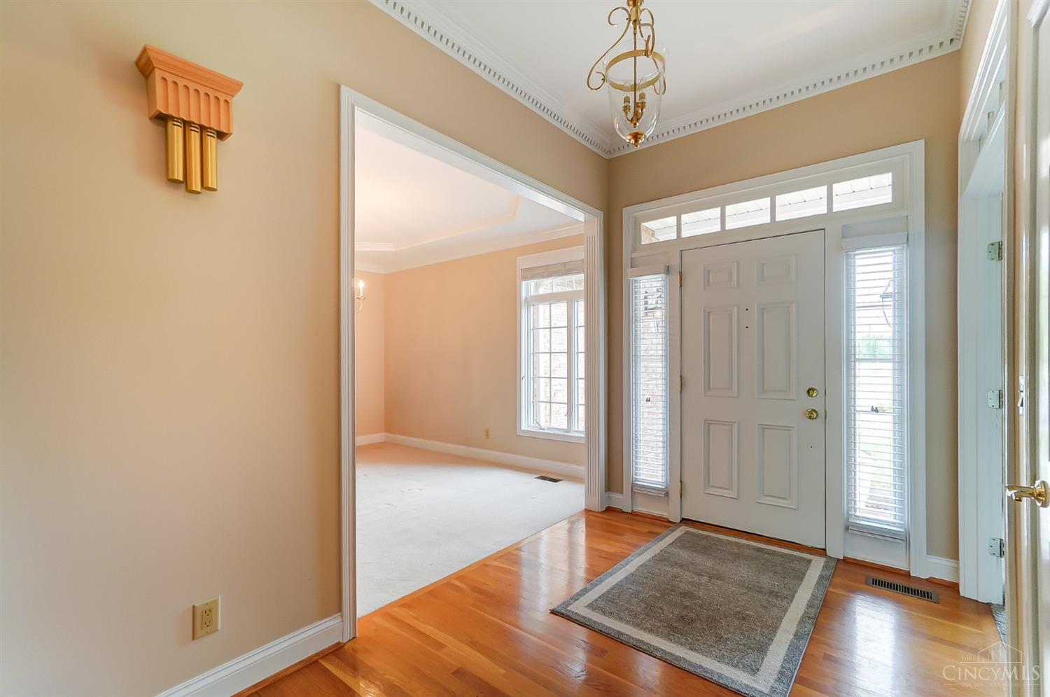 8082 Honeysuckle Lane