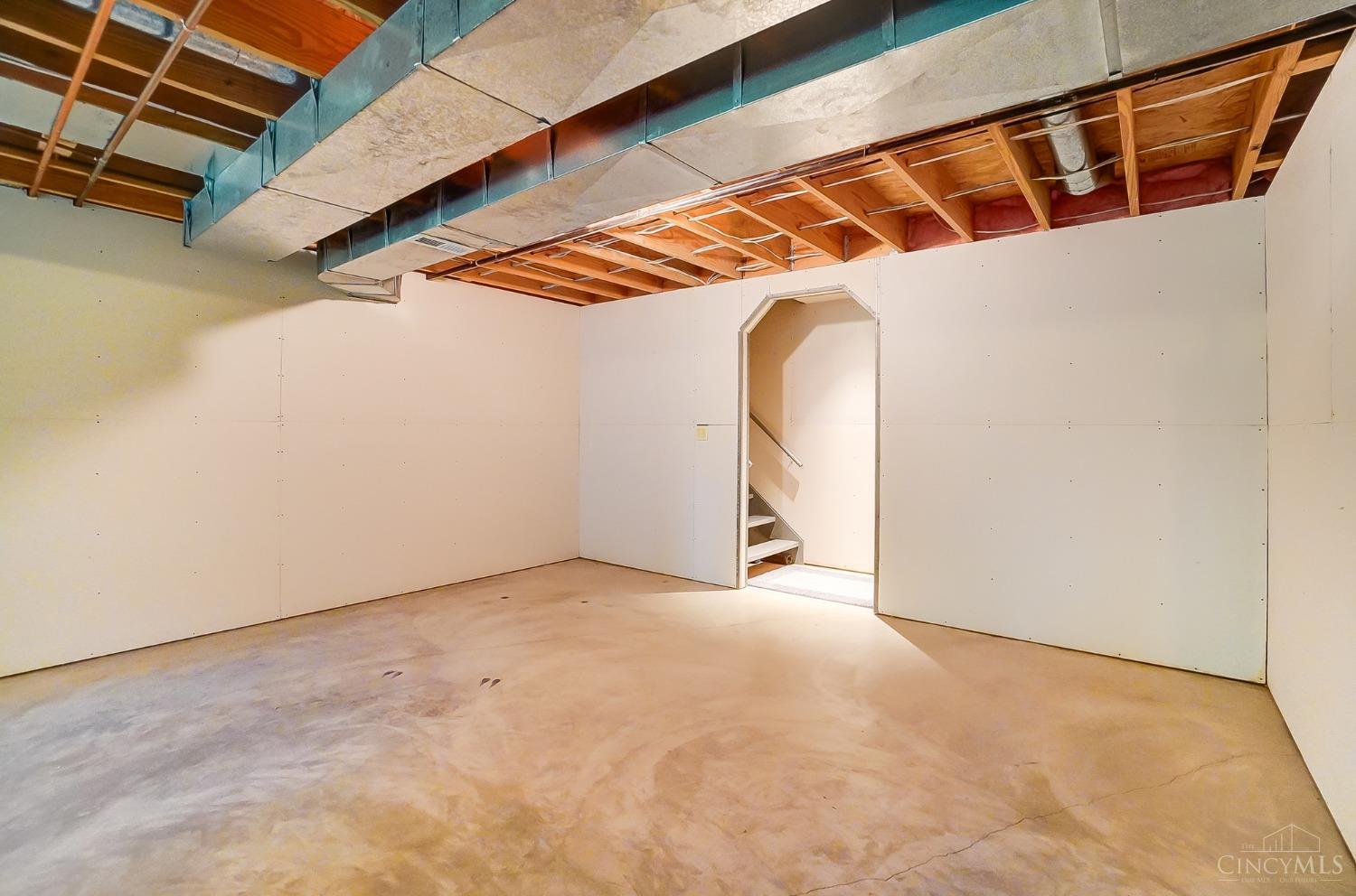 8082 Honeysuckle Lane