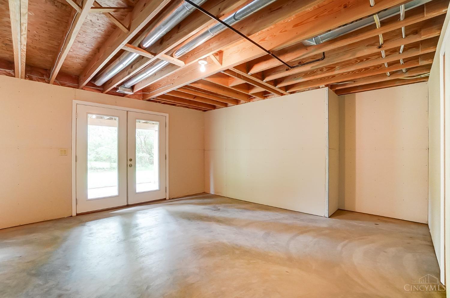 8082 Honeysuckle Lane