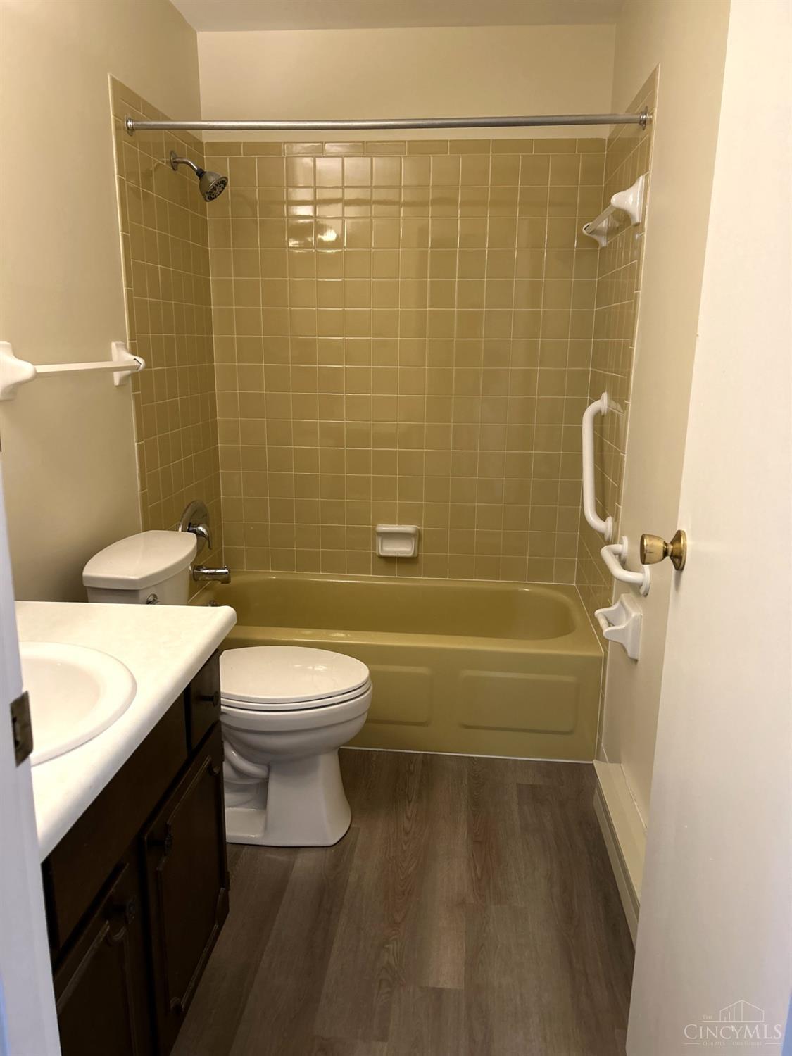 1 Cedar Cove Court B