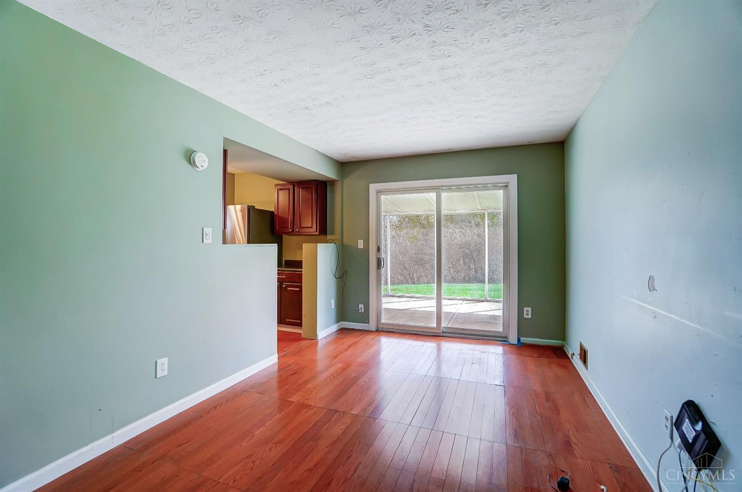 1436 Meadowbright Lane