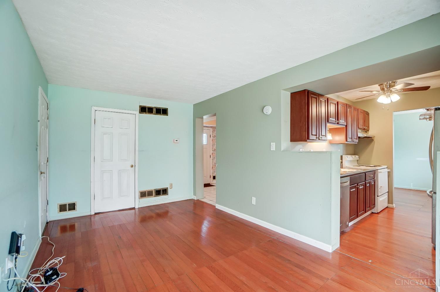 1436 Meadowbright Lane