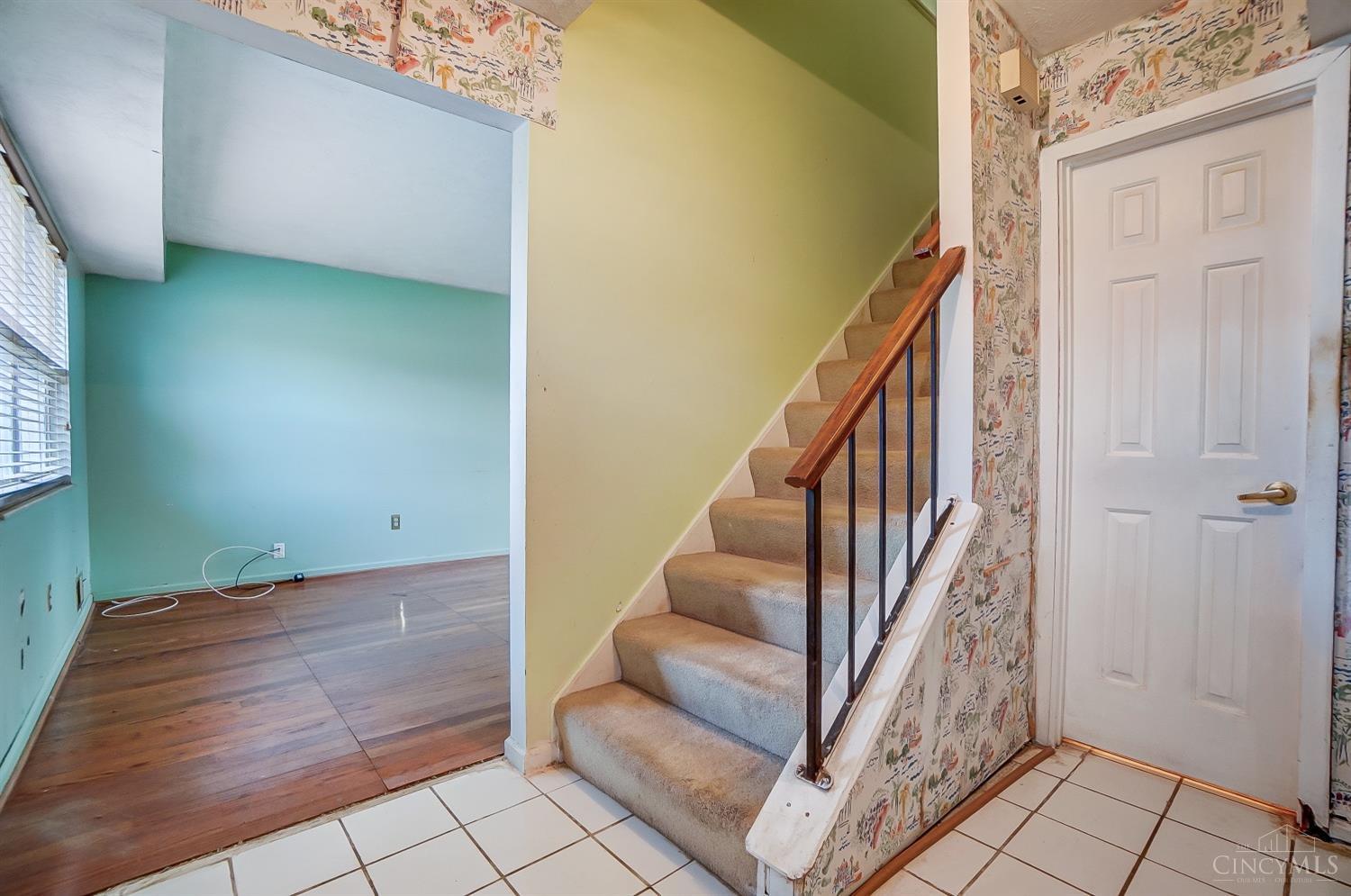 1436 Meadowbright Lane