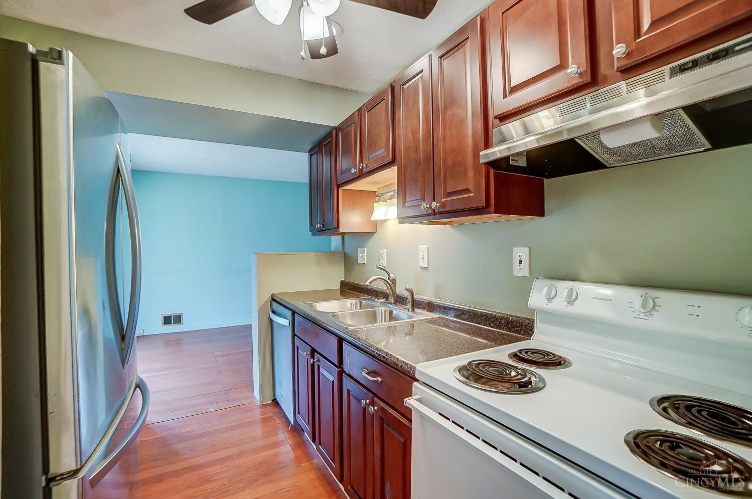 1436 Meadowbright Lane