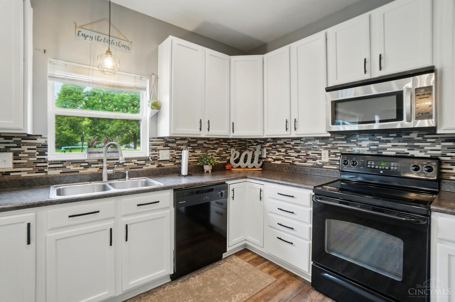 1200 W Glenwood Court