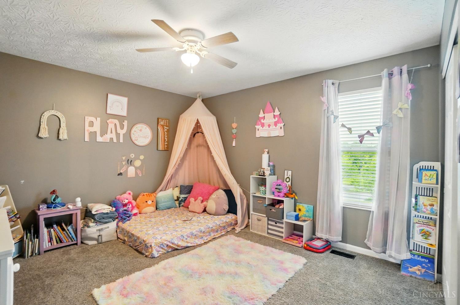 1200 W Glenwood Court