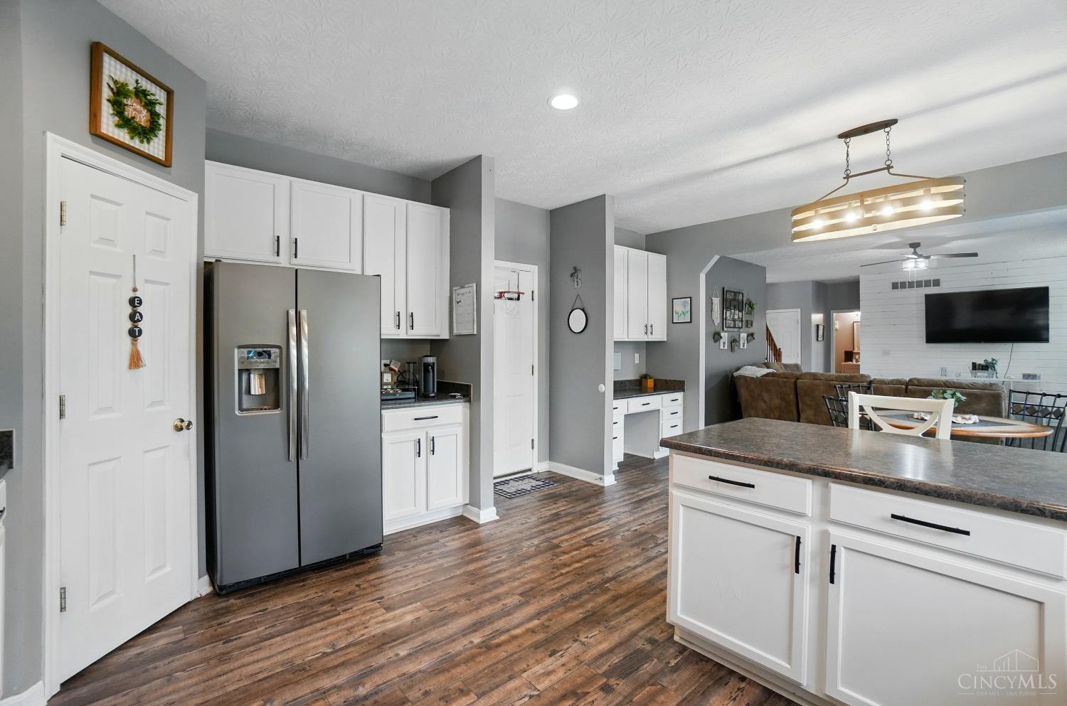 1200 W Glenwood Court