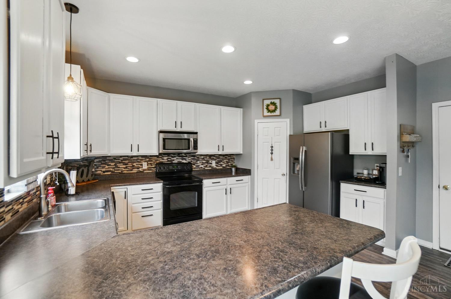 1200 W Glenwood Court