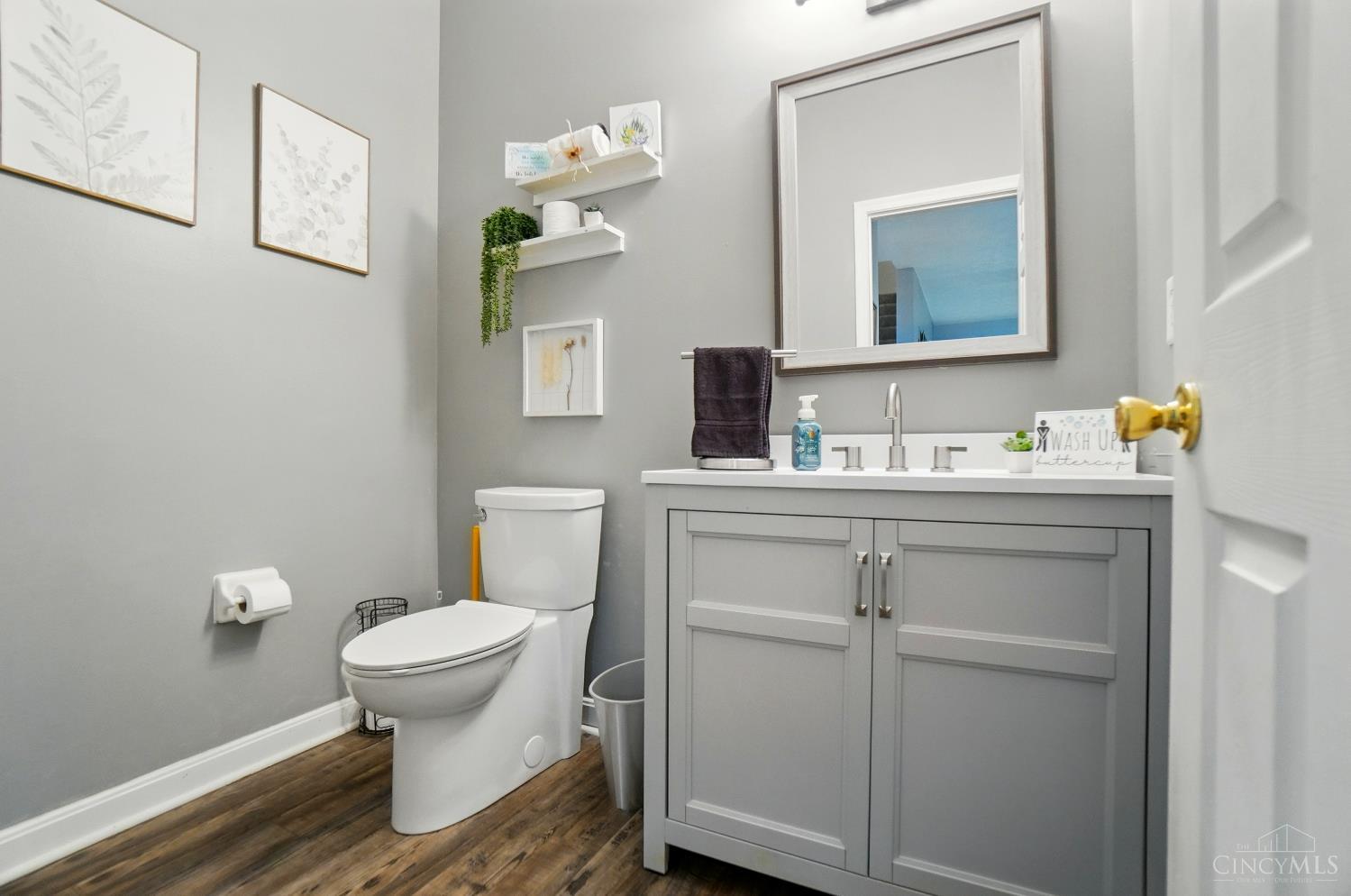 1200 W Glenwood Court