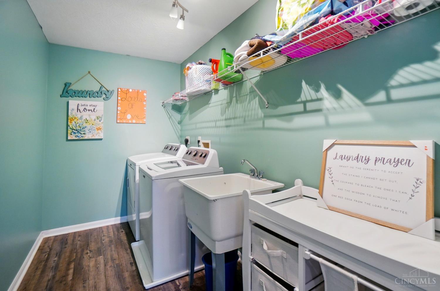 1200 W Glenwood Court