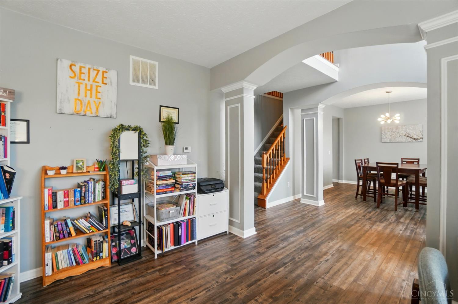 1200 W Glenwood Court