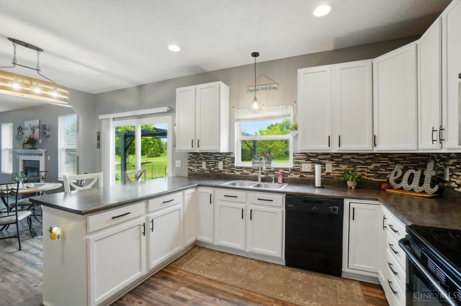 1200 W Glenwood Court