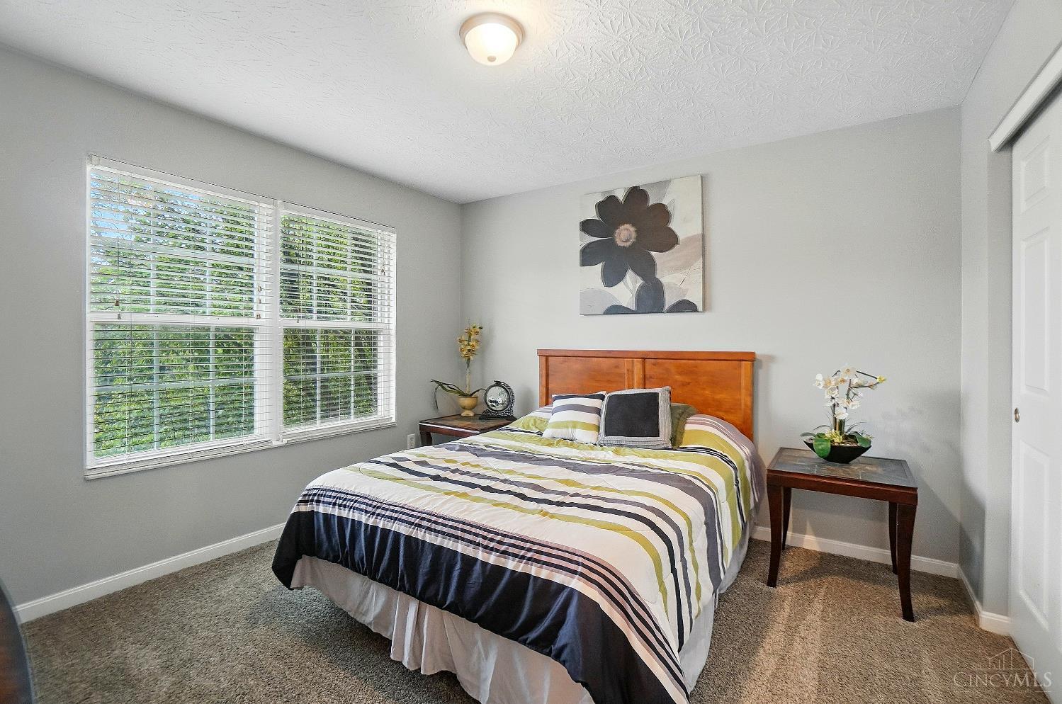 1200 W Glenwood Court