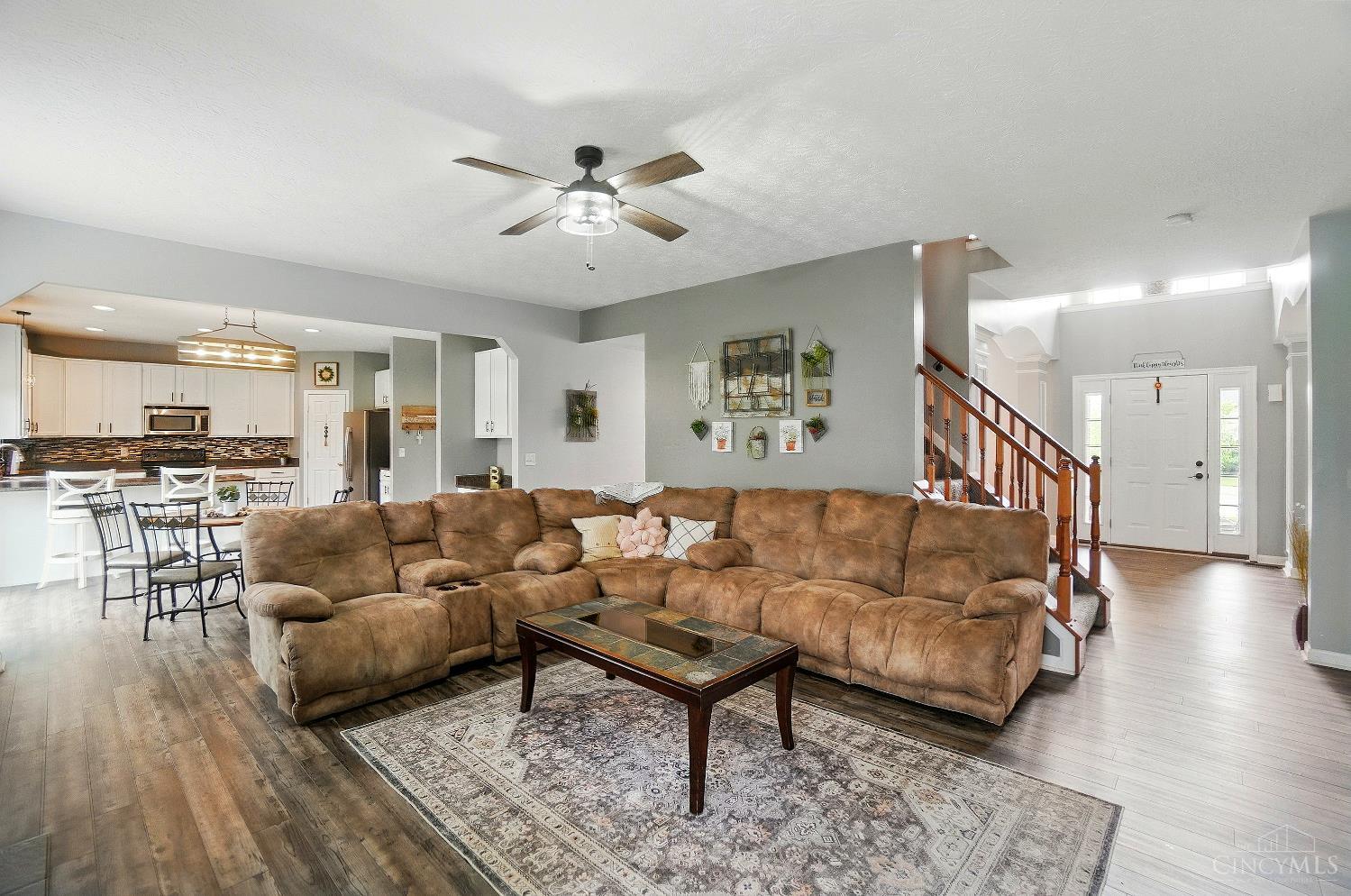 1200 W Glenwood Court