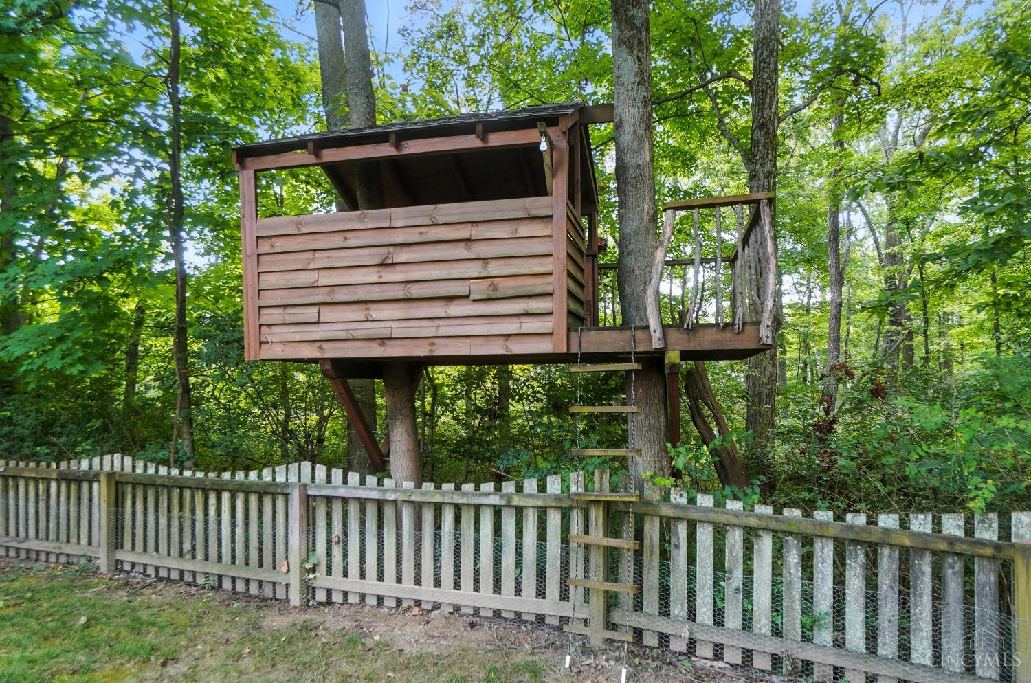 5621 Wittmer Meadows Drive