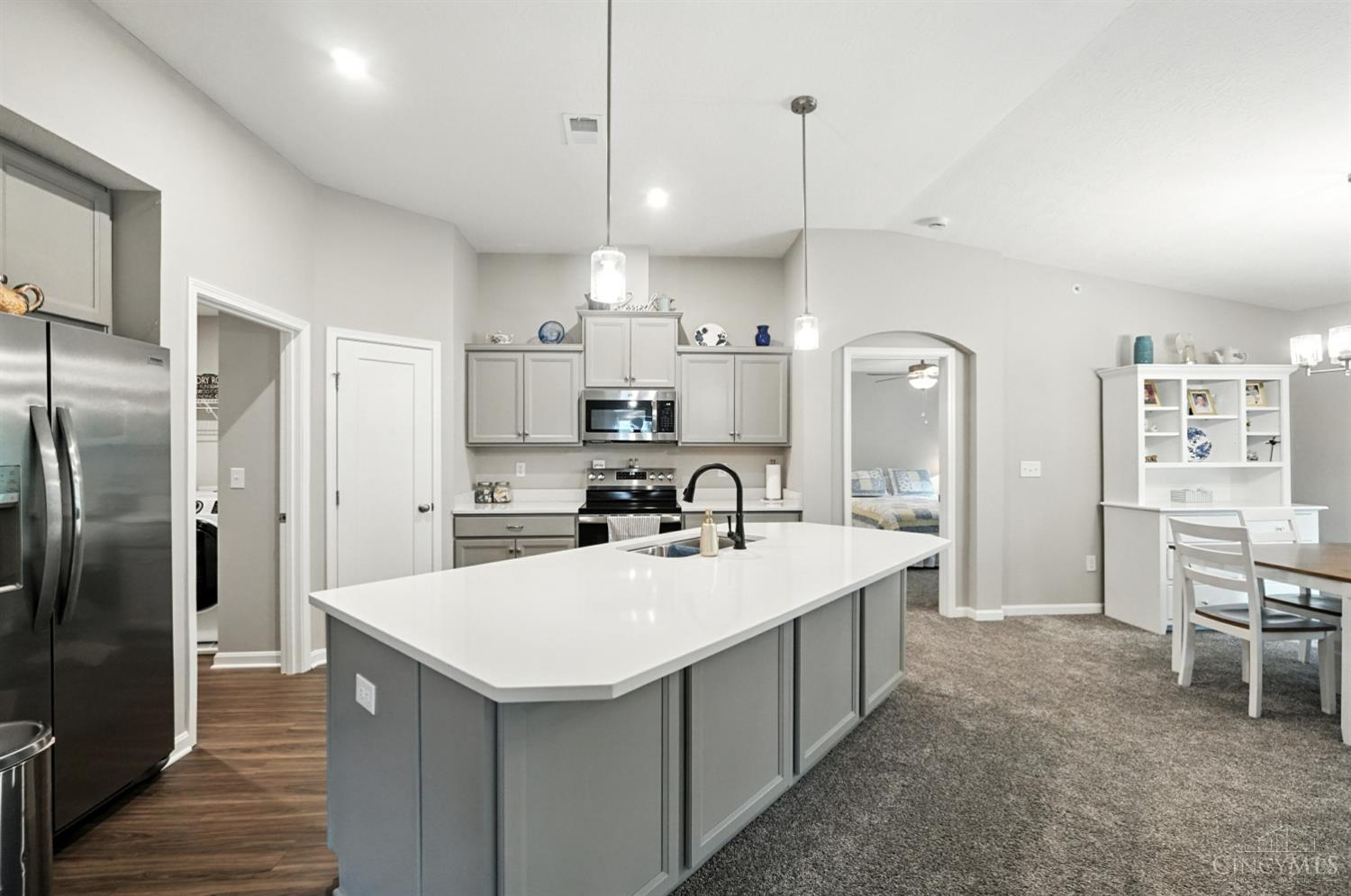 5882 Parkview Lane 304