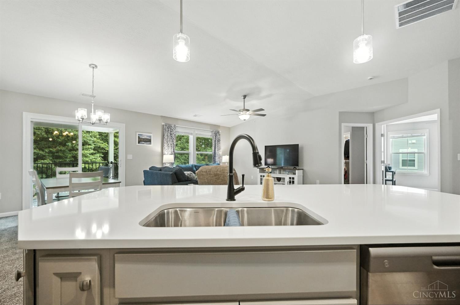 5882 Parkview Lane 304