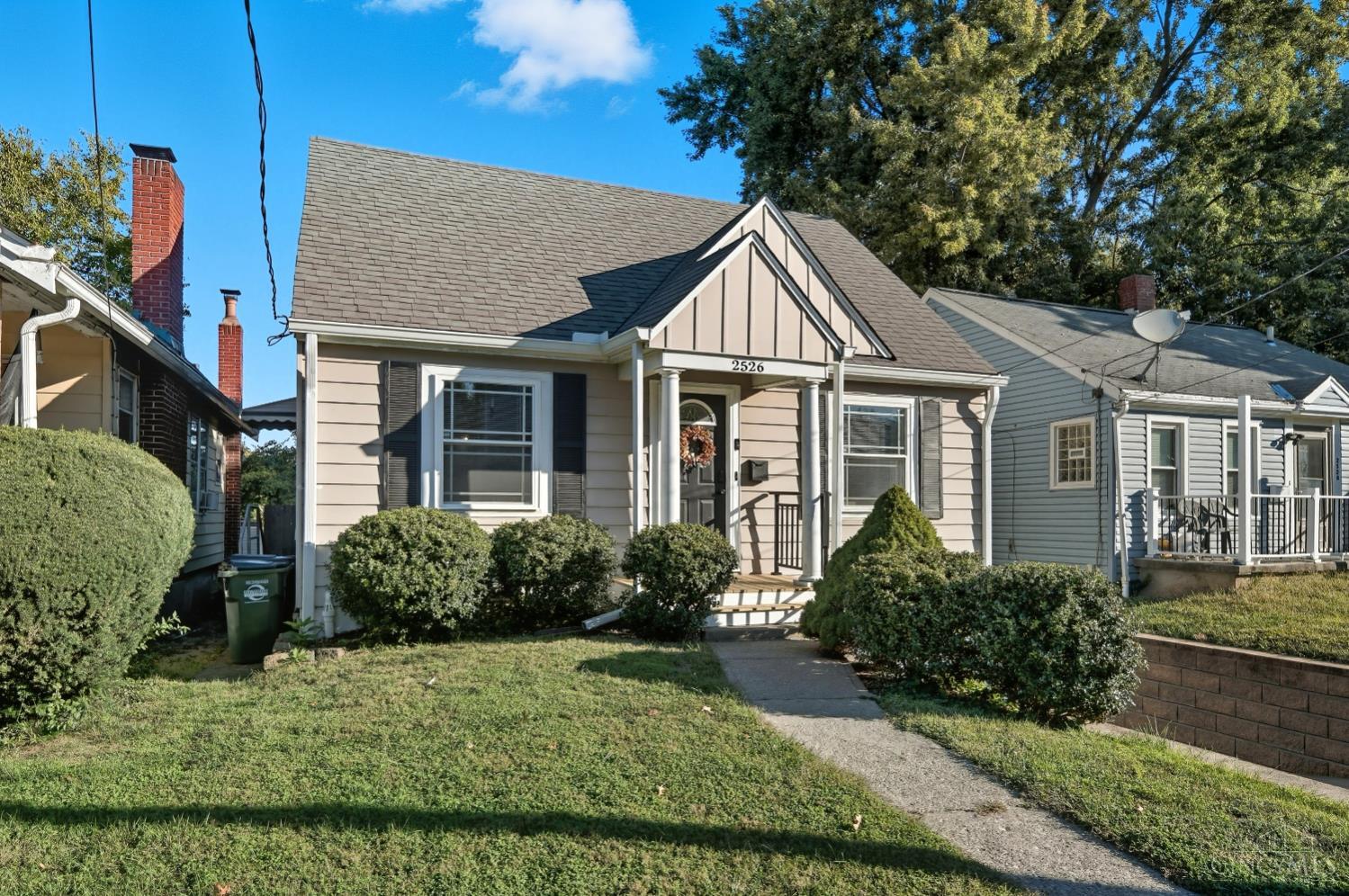 2526 Bremont Avenue