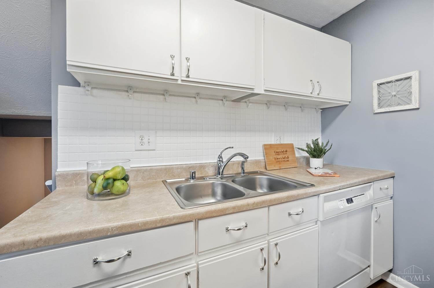 5818 Mount Vernon Drive