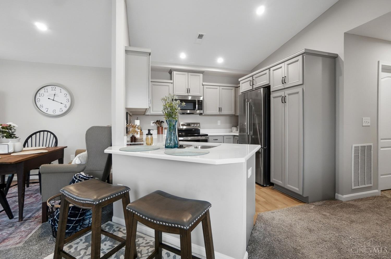 5882 Parkview Lane 300