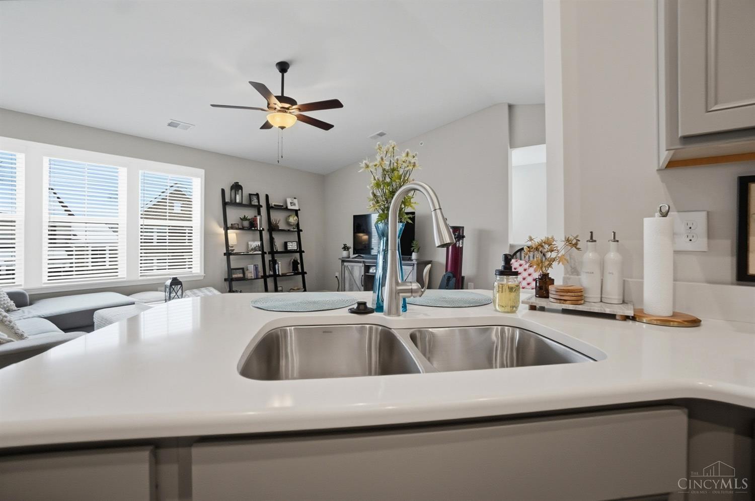 5882 Parkview Lane 300