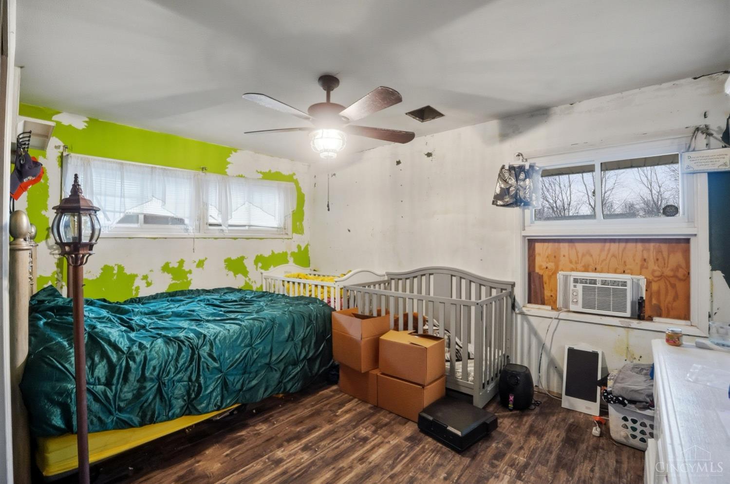 4041 Larchview Drive