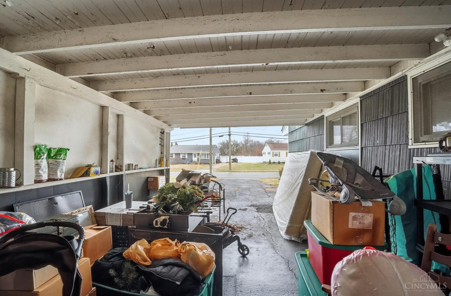 4041 Larchview Drive