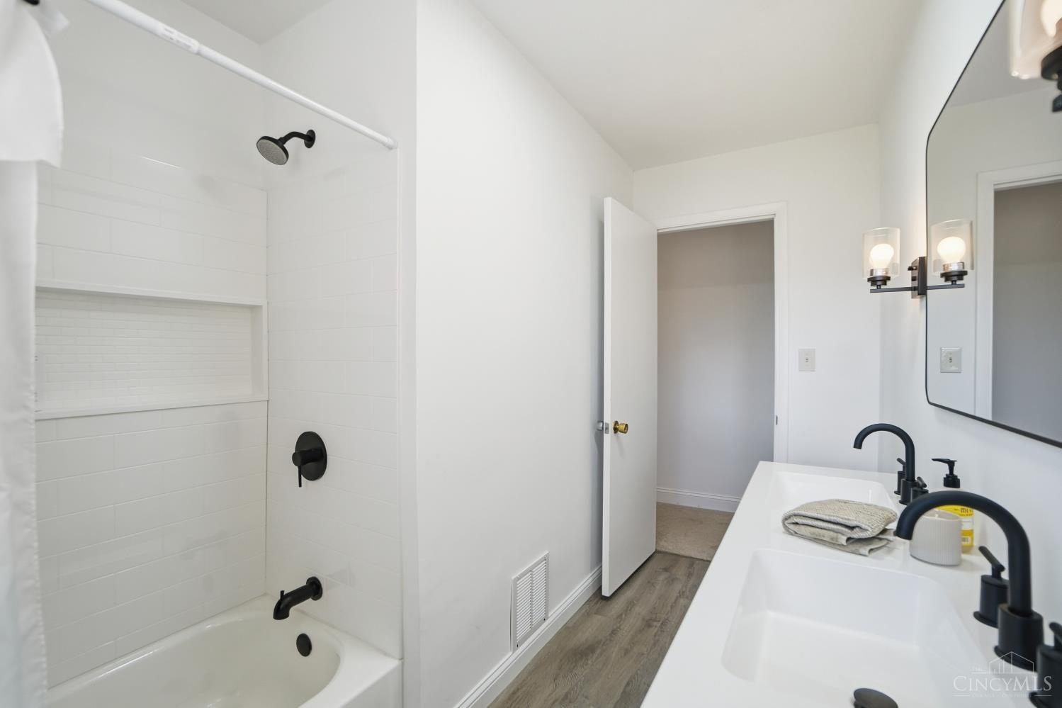 443 S State Route 123