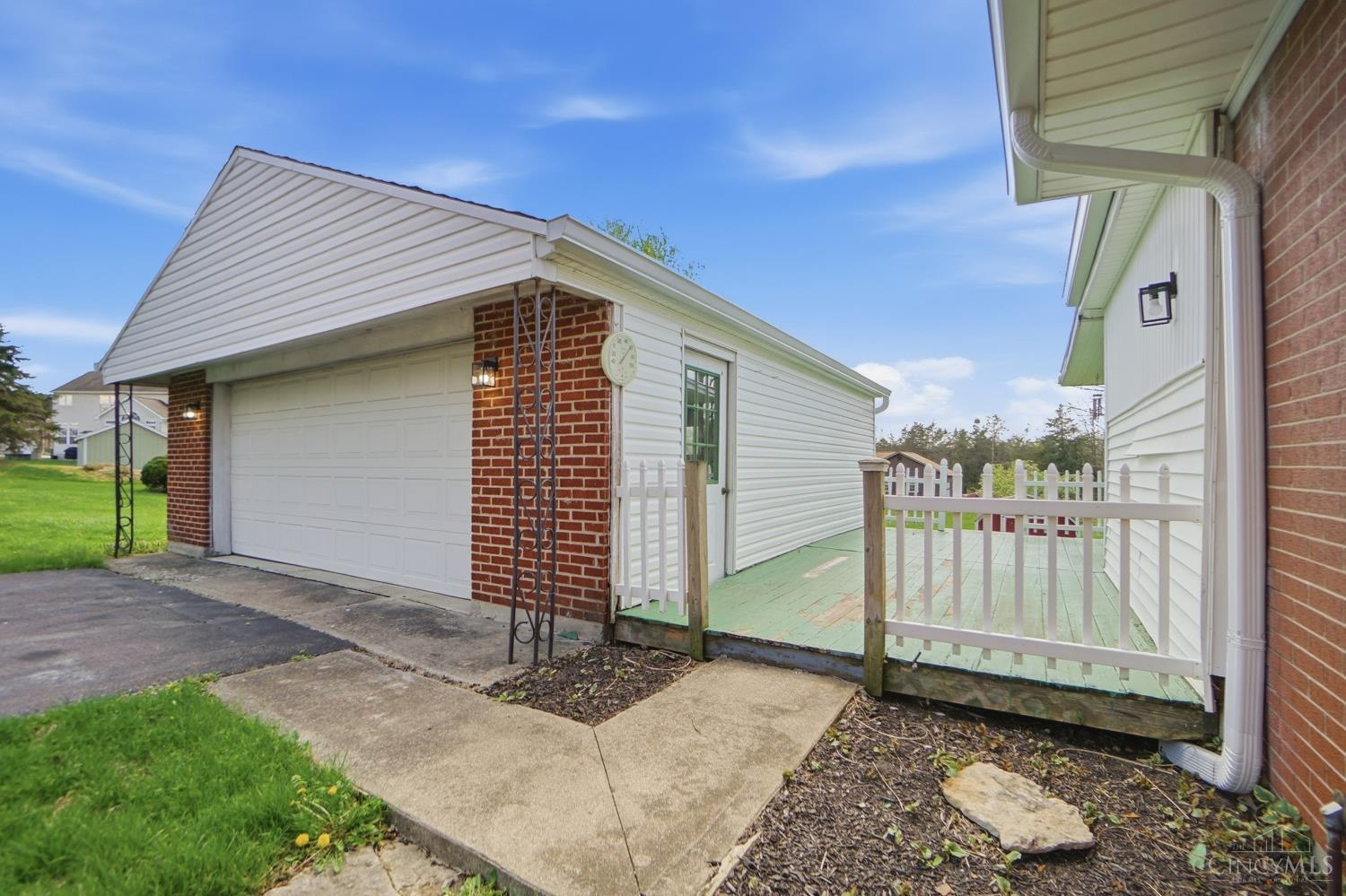 443 S State Route 123