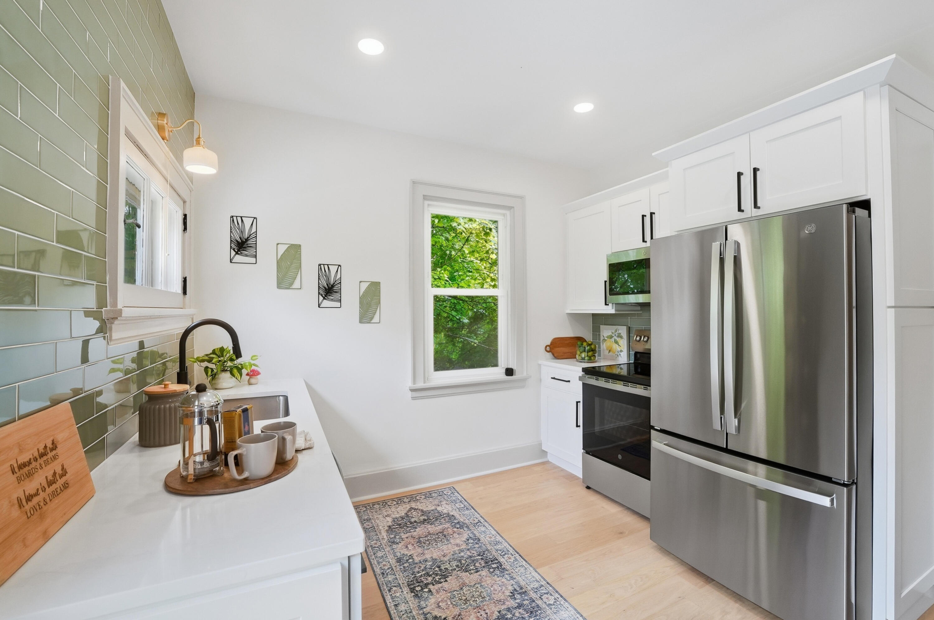 7 Parkview Avenue
