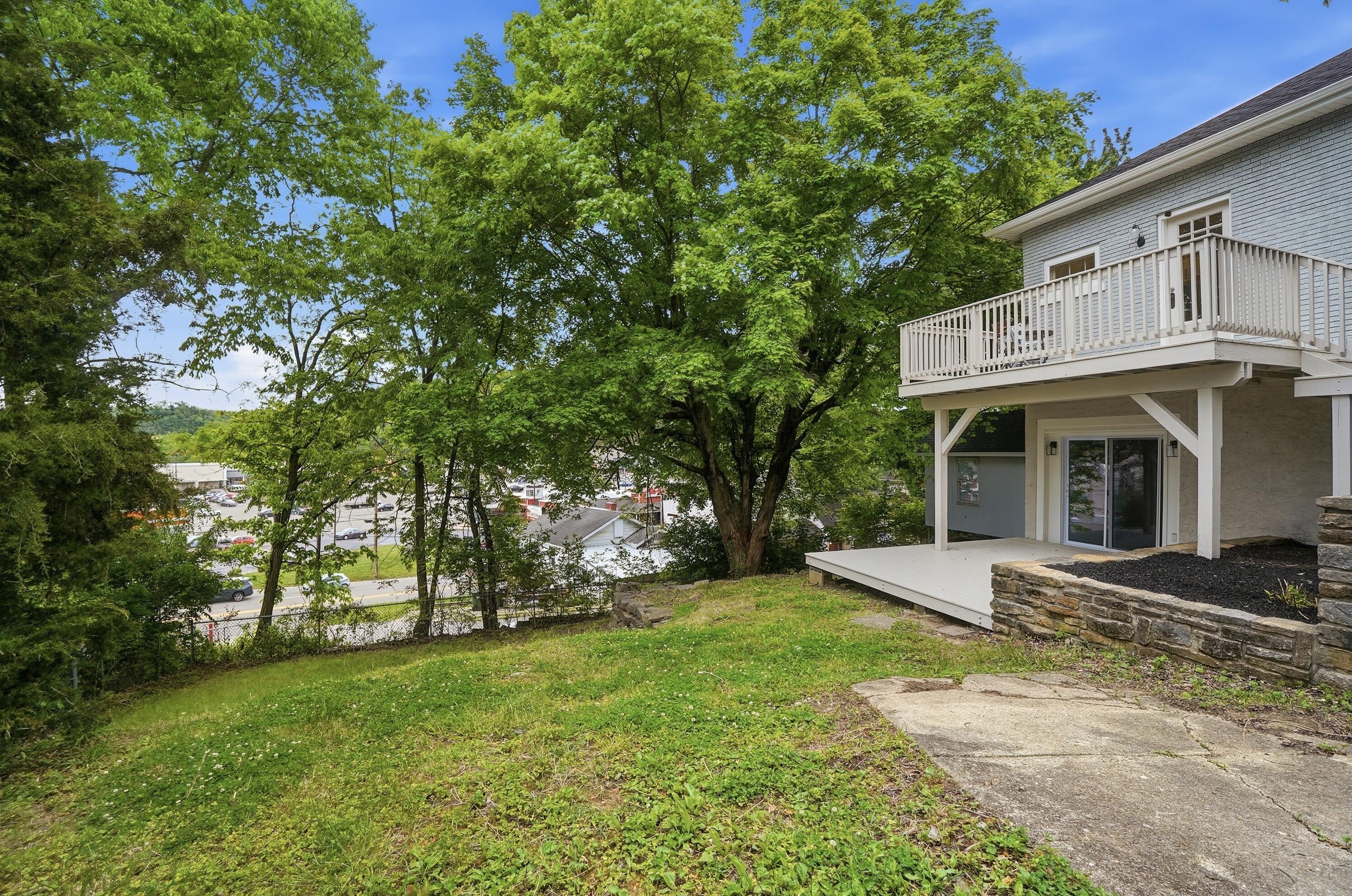 7 Parkview Avenue