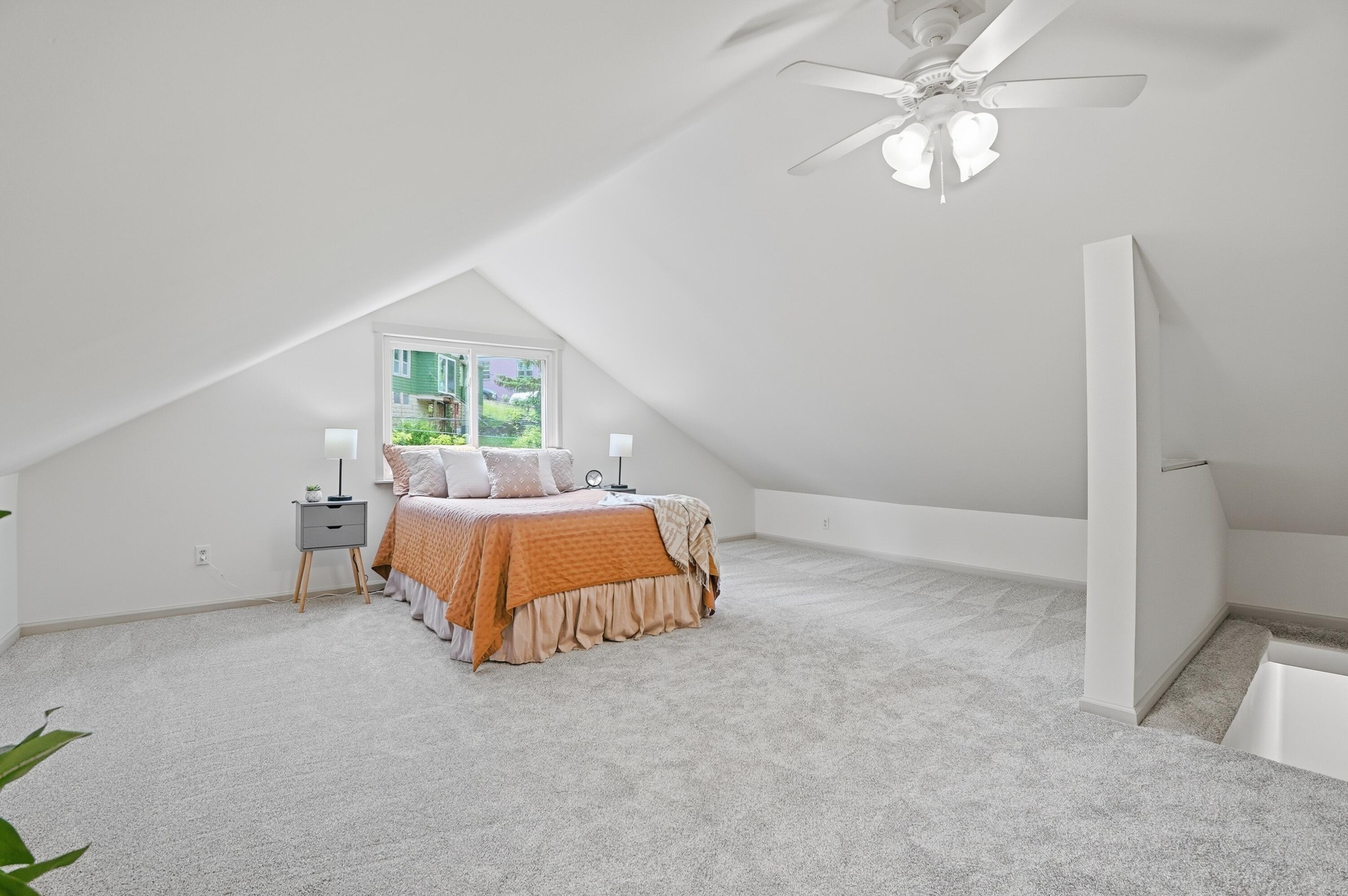 7 Parkview Avenue
