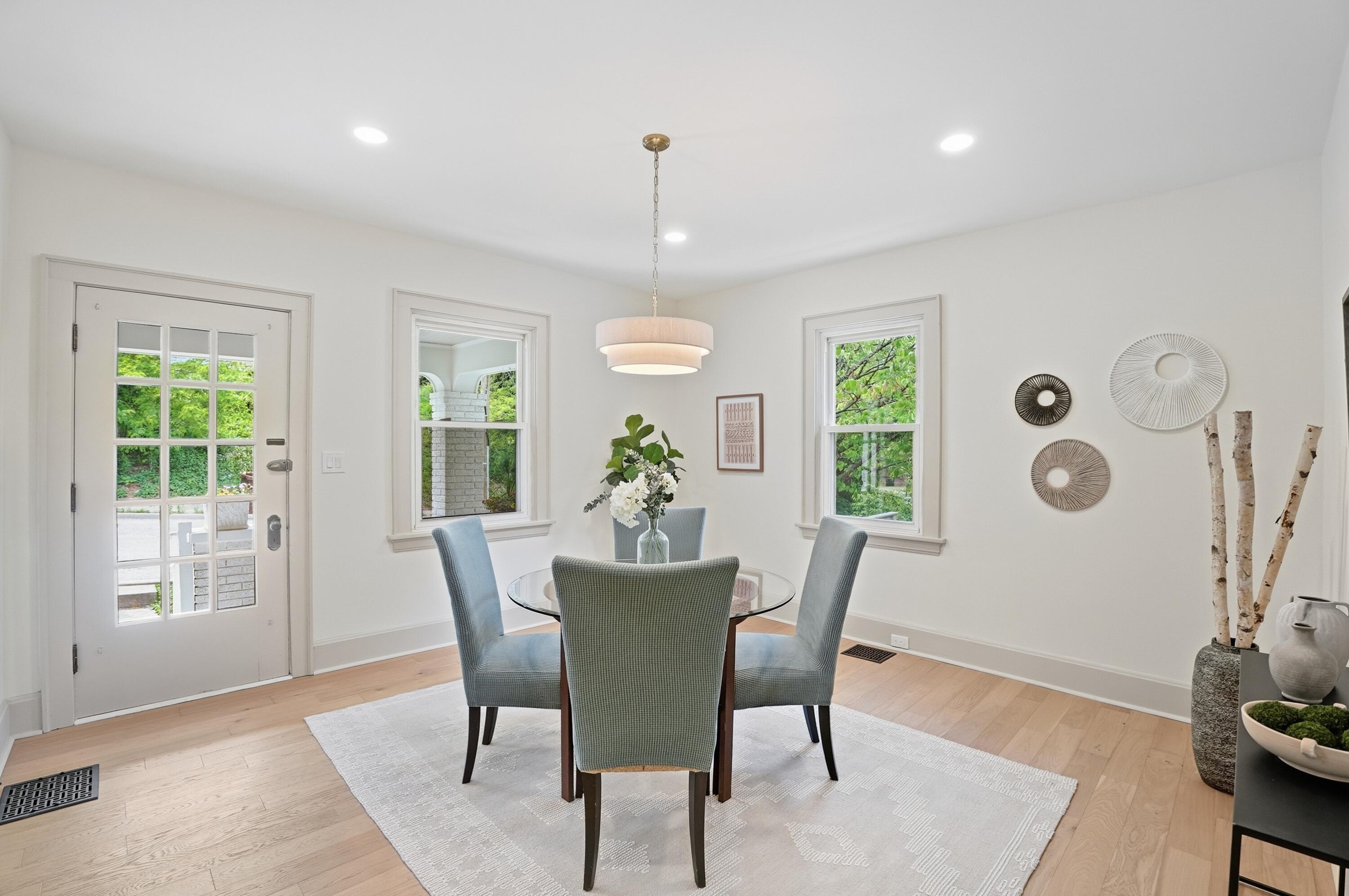 7 Parkview Avenue