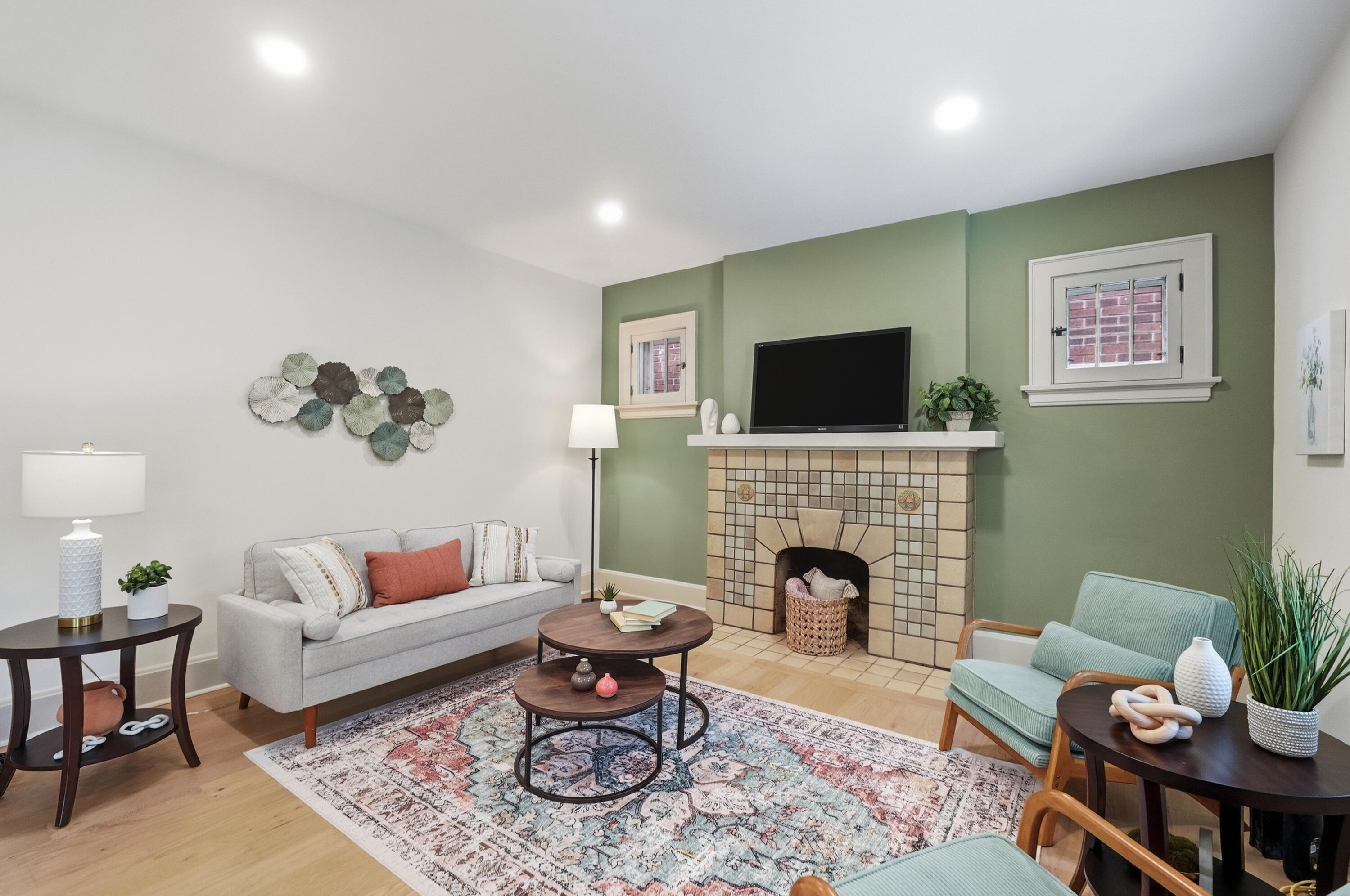 7 Parkview Avenue