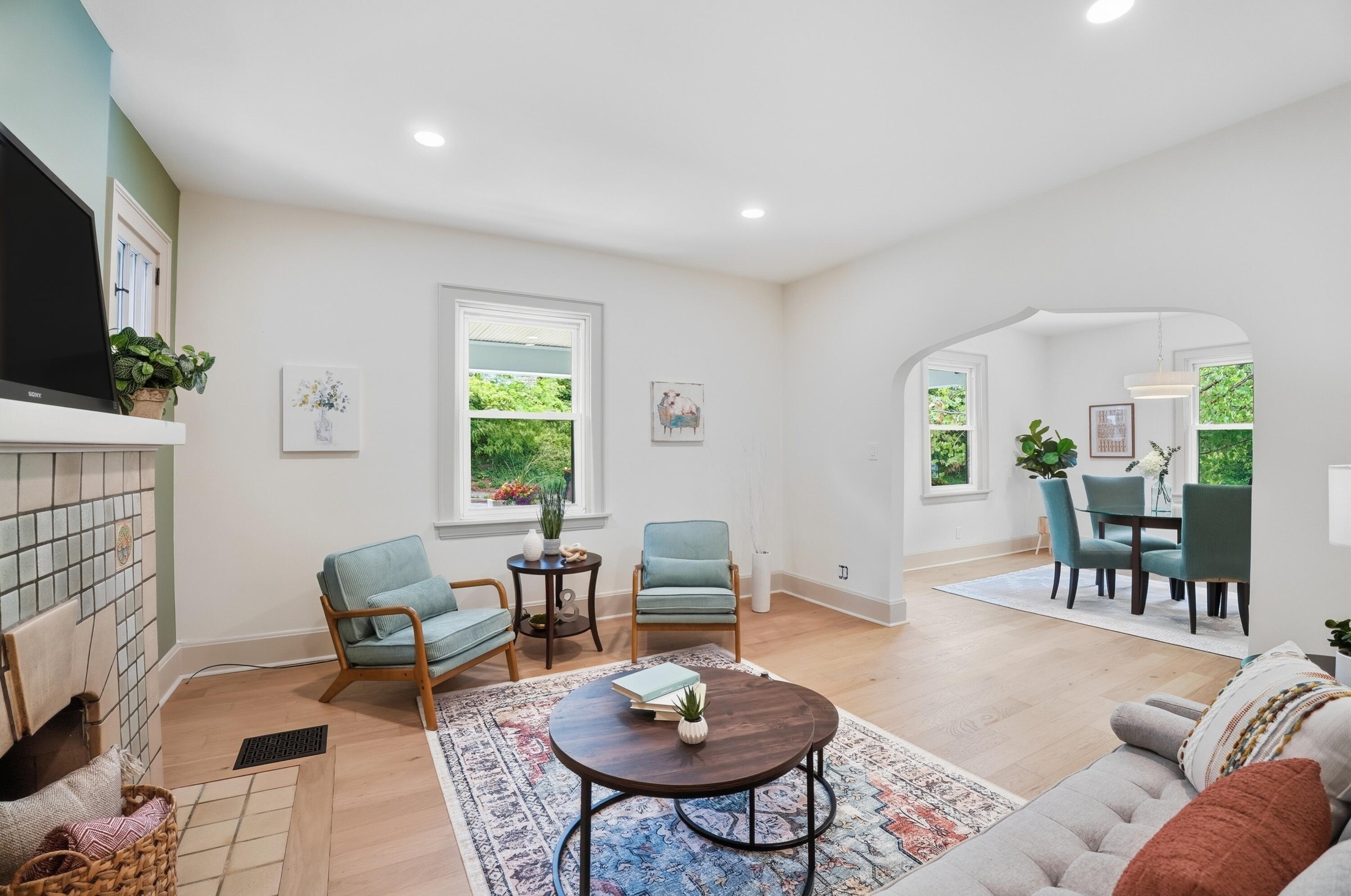 7 Parkview Avenue