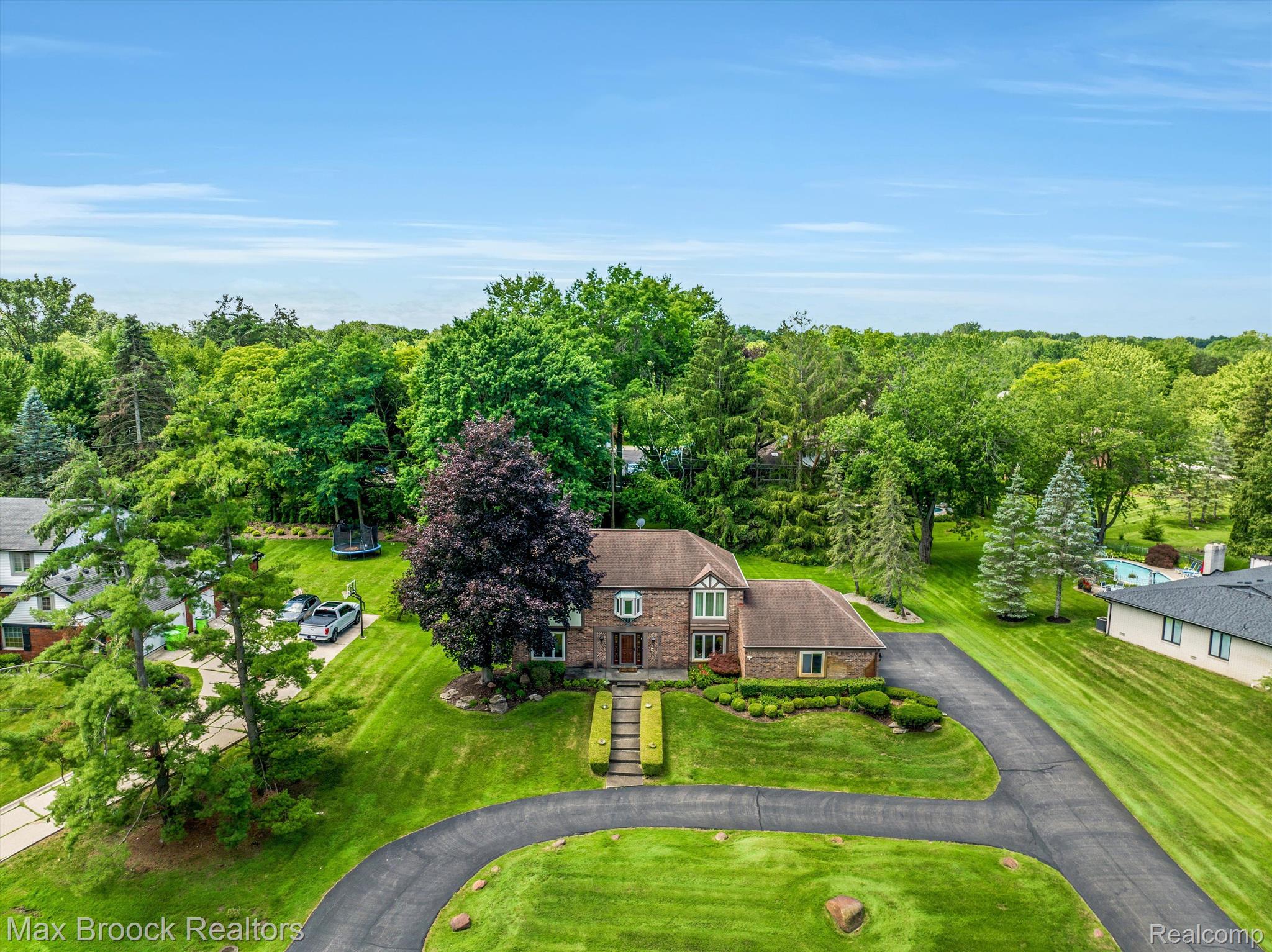 3129 PARKLAND Drive