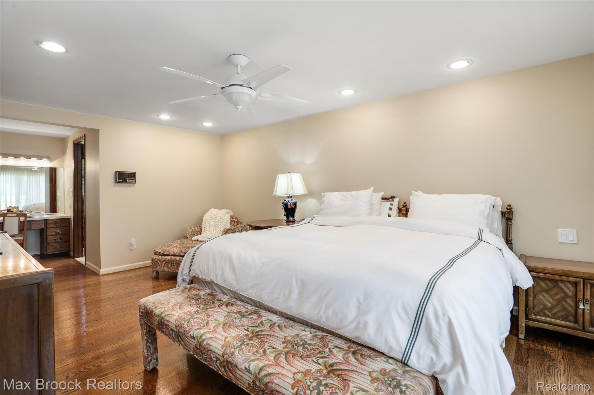 3129 PARKLAND Drive