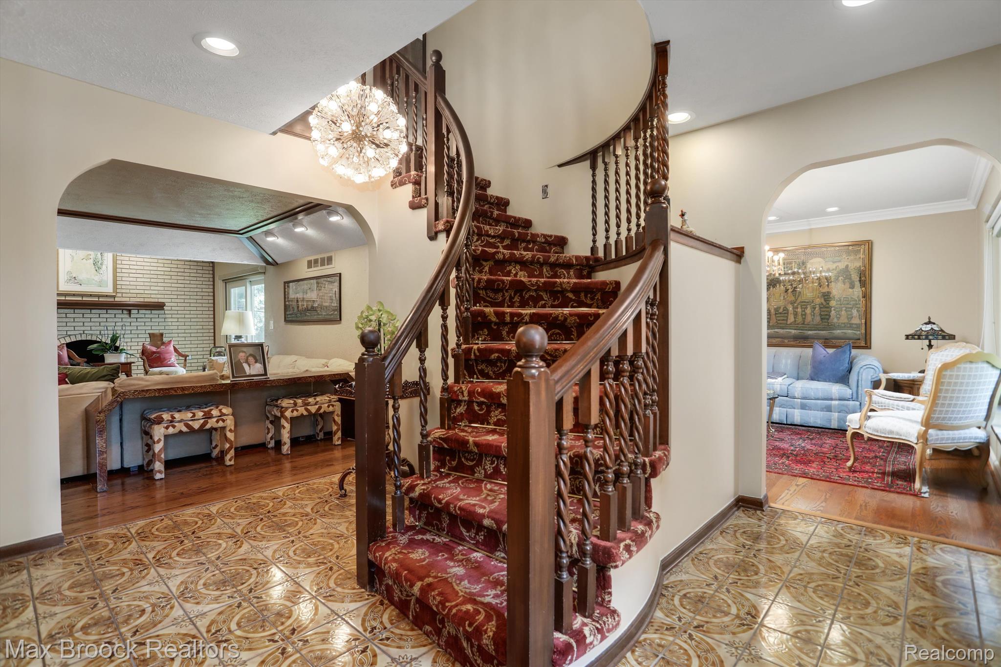 3129 PARKLAND Drive