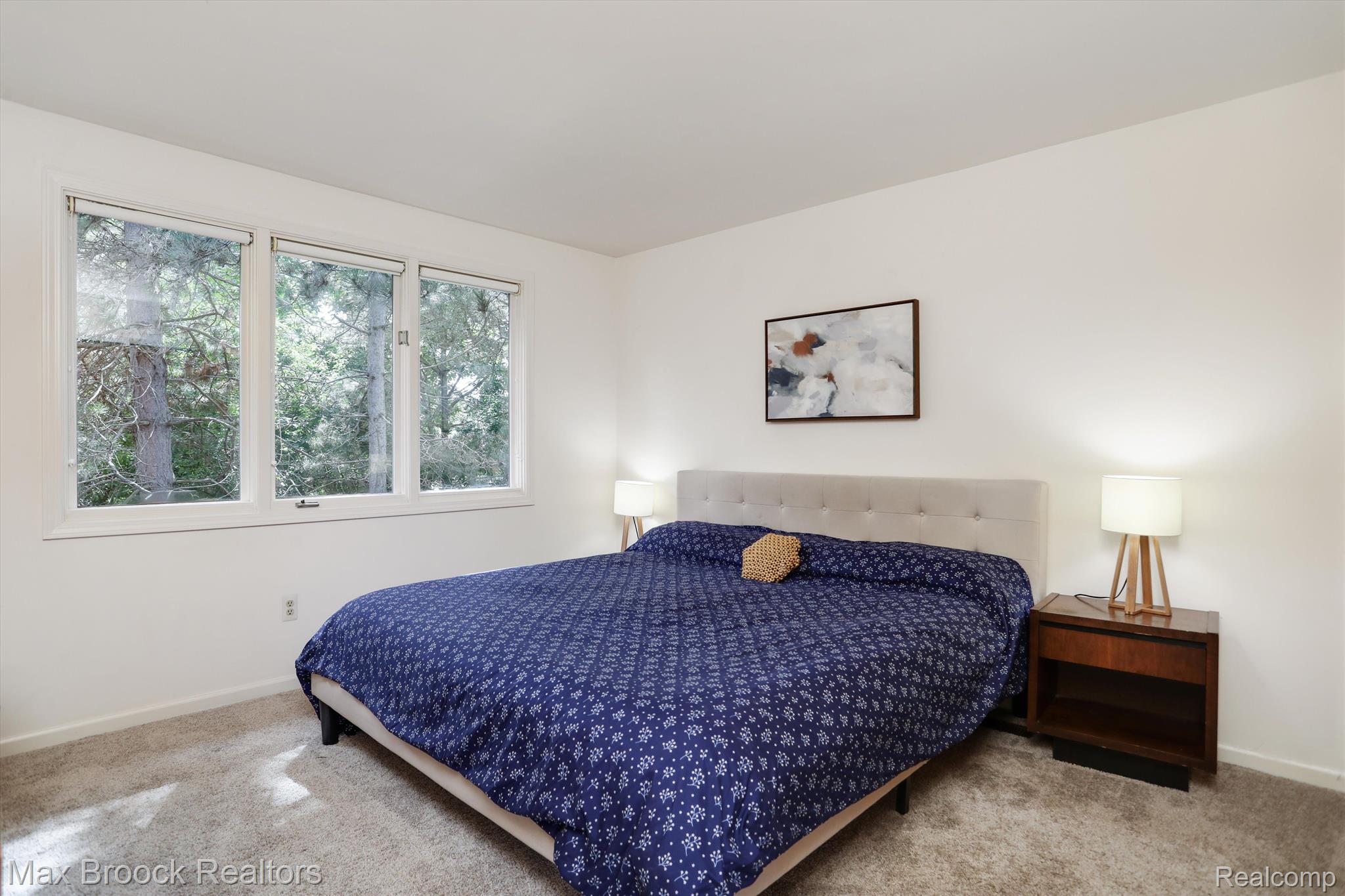 23935 GREENGLEN Court