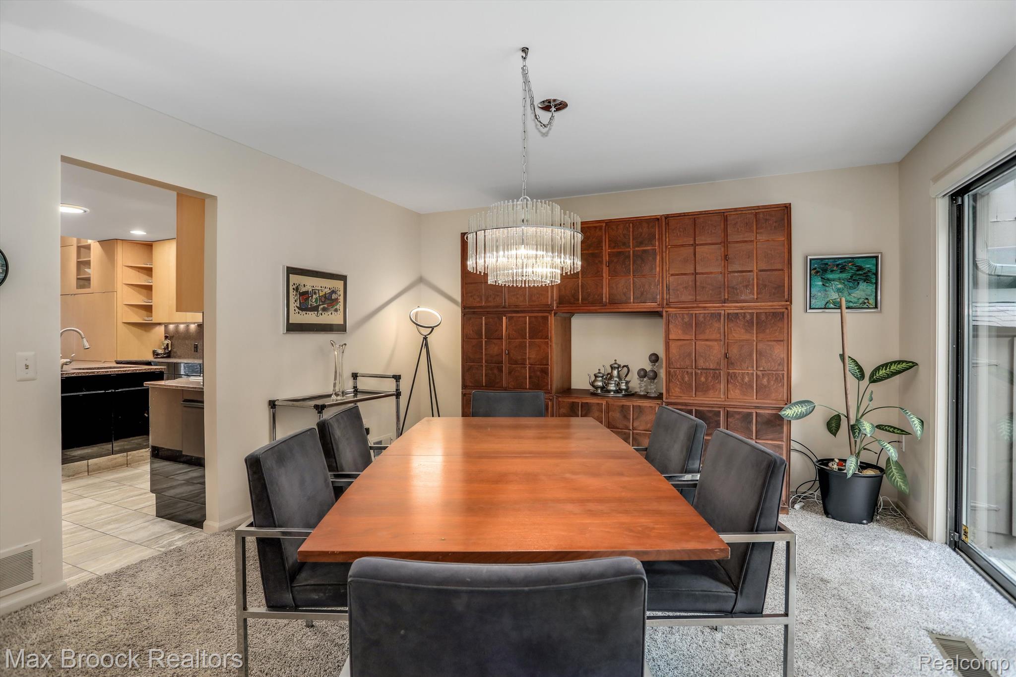 23935 GREENGLEN Court