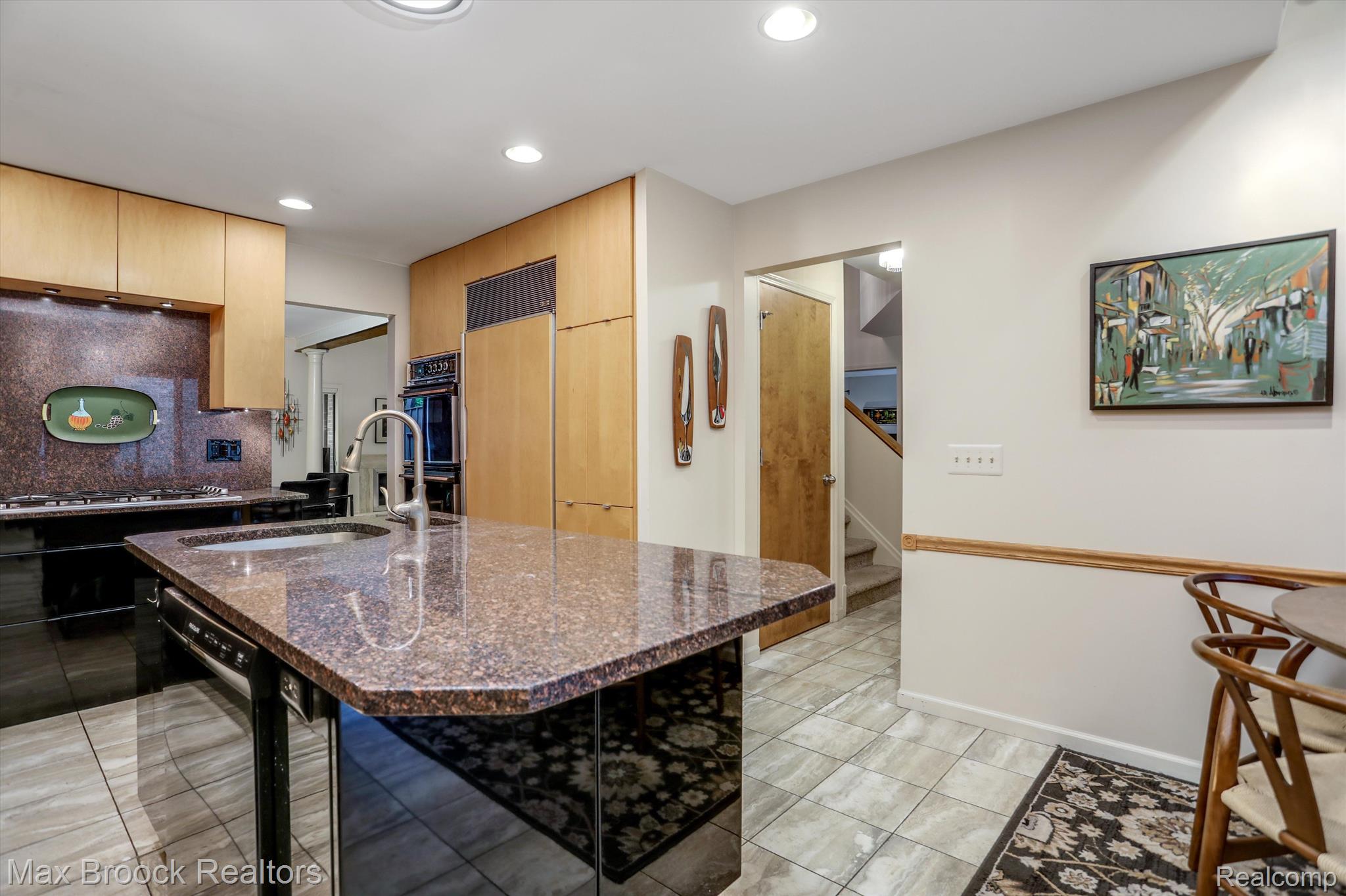 23935 GREENGLEN Court