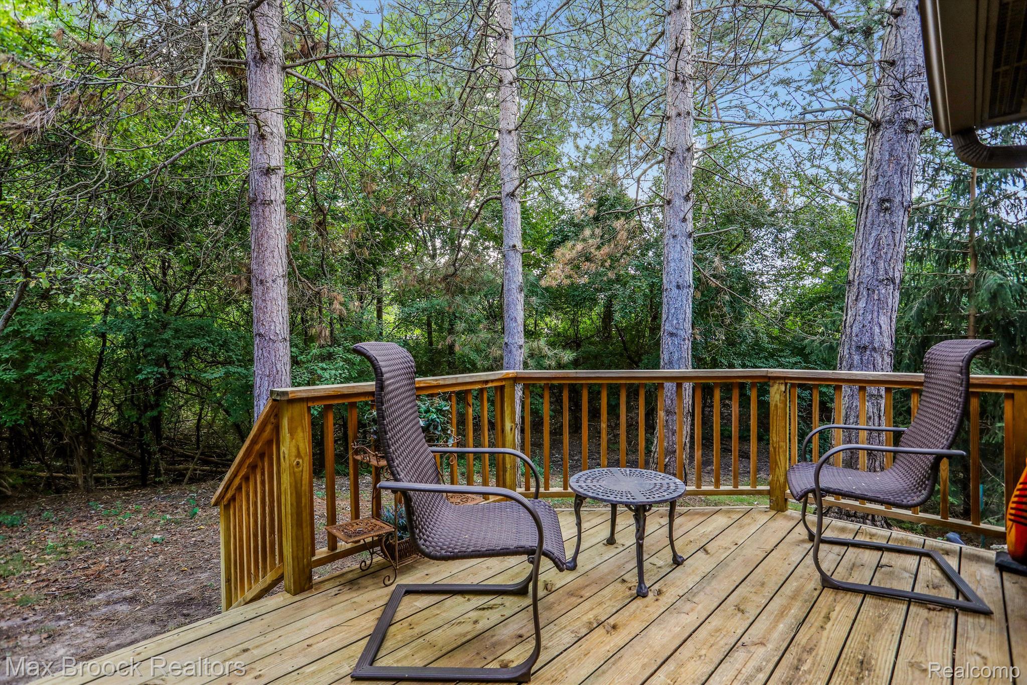 23935 GREENGLEN Court