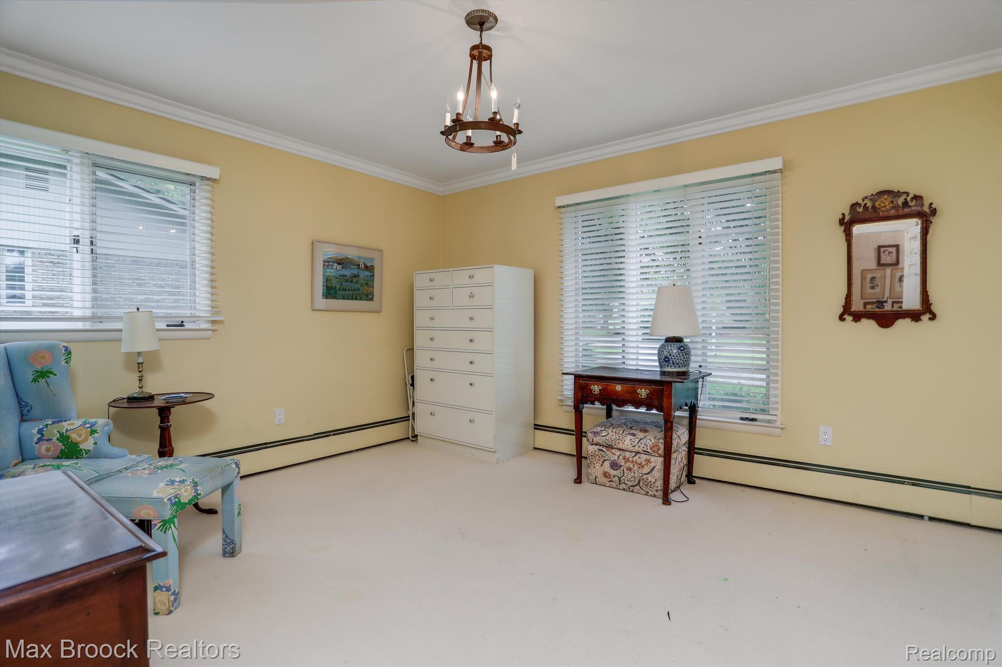 27490 LAKEHILLS Drive