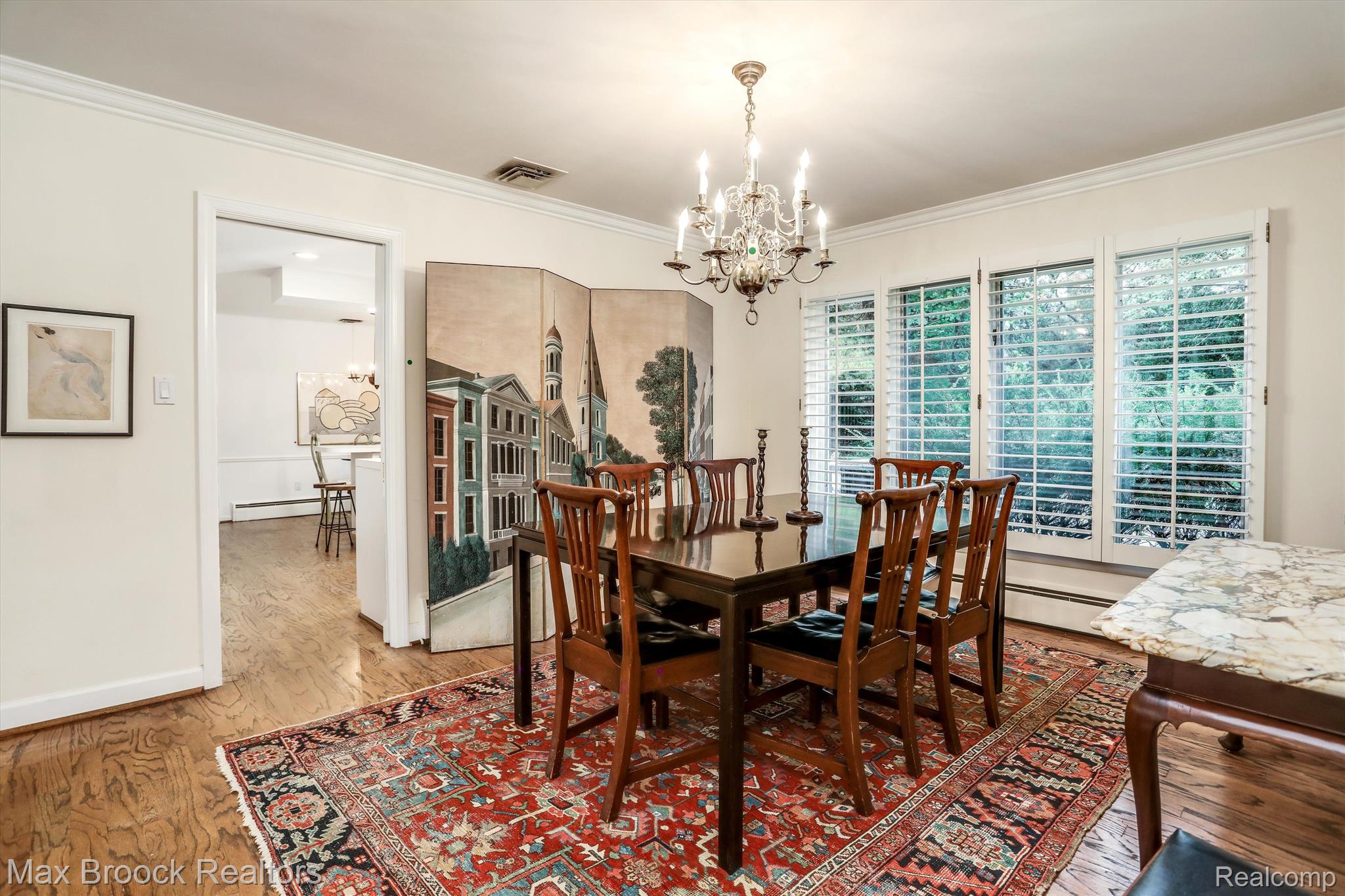 27490 LAKEHILLS Drive