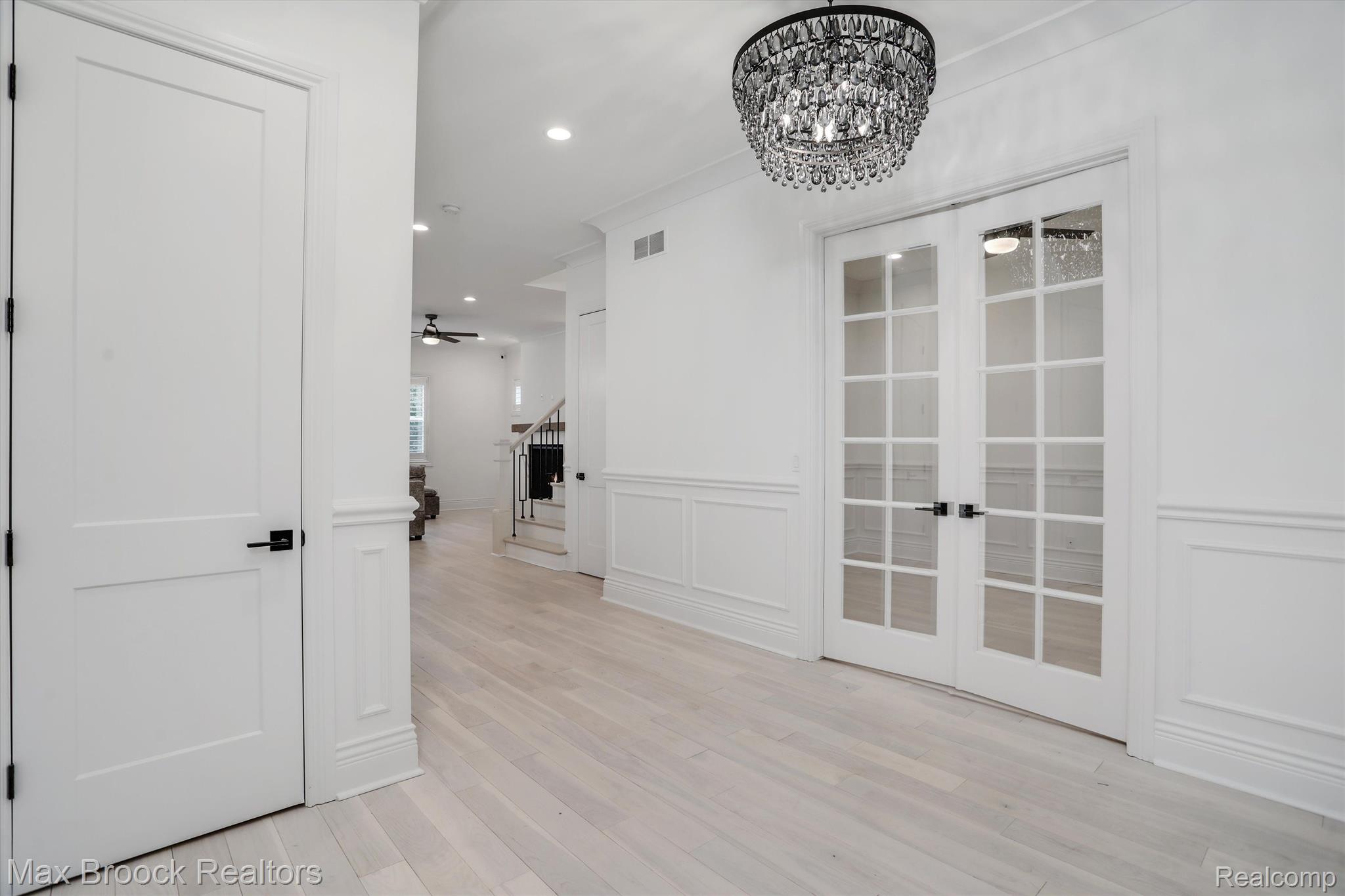 3227 Warick Road